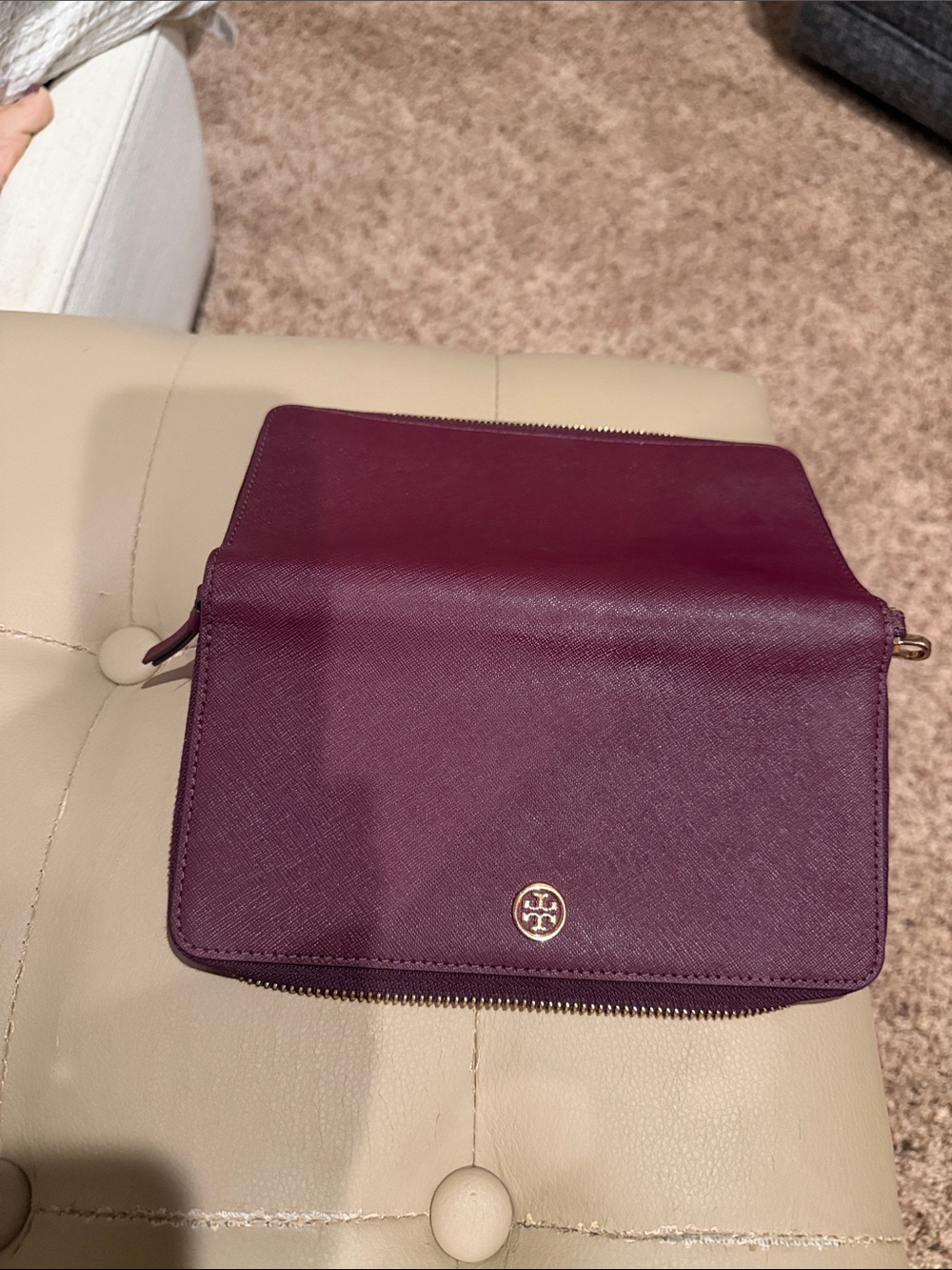 Tory Burch Plum Saffiano Zip Wristlet with Gold Logo - Picture 4 of 7